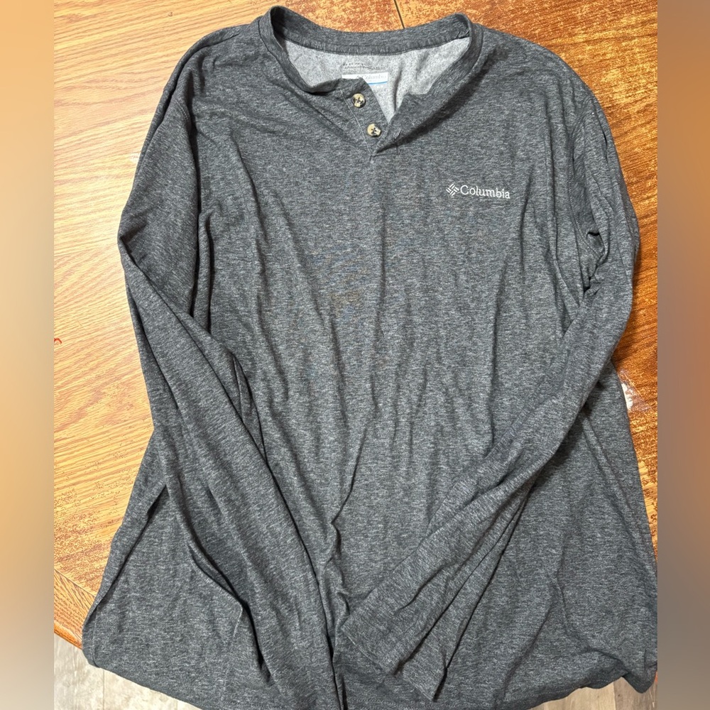 Columbia Men's Charcoal Long Sleeve Henley